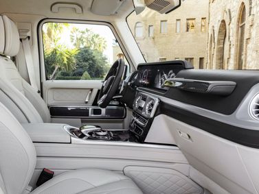 Mercedes-Benz G-Class AMG II (W463)، دفع رباعي 5 أبواب — منطقة السائق