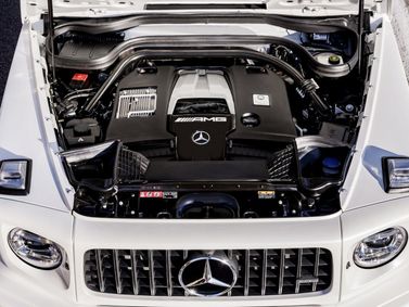 Mercedes-Benz G-Class AMG II (W463)، دفع رباعي 5 أبواب — حجرة المحرك