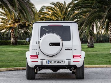 Mercedes-Benz G-Class AMG II (W463)، دفع رباعي 5 أبواب — منظر خلفي