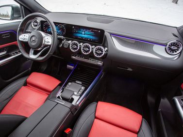 Mercedes-Benz GLA II (H247)، دفع رباعي 5 أبواب — لوحة القيادة