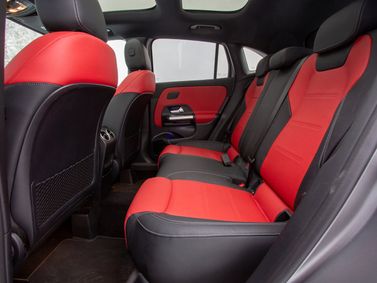Mercedes-Benz GLA II (H247)، دفع رباعي 5 أبواب — المقاعد الخلفية