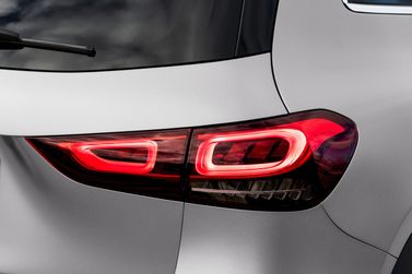 Mercedes-Benz GLA II (H247)، دفع رباعي 5 أبواب — المصباح الخلفي