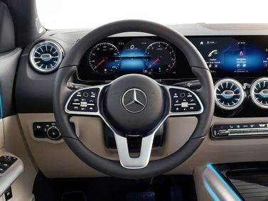 Mercedes-Benz GLA II (H247)، دفع رباعي 5 أبواب — عجلة القيادة