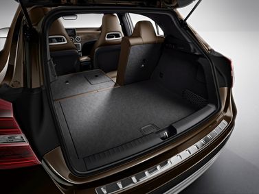 Mercedes-Benz GLA I (X156)، دفع رباعي 5 أبواب — حجرة الأمتعة