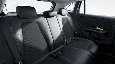 Mercedes-Benz GLA عملية فيس ليفت II (H247) II (H247)، دفع رباعي 5 أبواب — المقاعد الخلفية