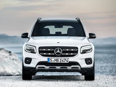 Mercedes-Benz GLB I (X247)، دفع رباعي 5 أبواب — منظر أمامي