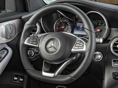 Mercedes-Benz GLC Coupe I (C253)، دفع رباعي 5 أبواب — عجلة القيادة