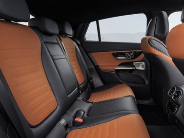 Mercedes-Benz GLC Coupe II (C254)، دفع رباعي 5 أبواب — المقاعد الخلفية