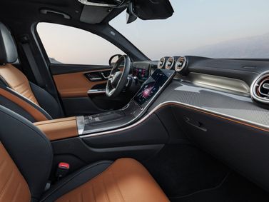 Mercedes-Benz GLC Coupe II (C254)، دفع رباعي 5 أبواب — منطقة السائق