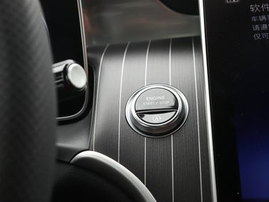 Mercedes-Benz GLC II (X254)، دفع رباعي 5 أبواب L — تفصيل داخلي