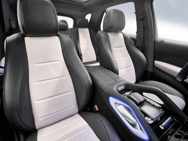 Mercedes-Benz GLE II (V167)، دفع رباعي 5 أبواب — المقاعد الأمامية