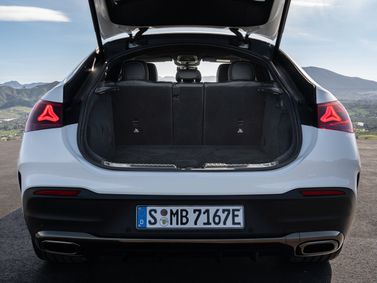 Mercedes-Benz GLE Coupe II (C167) Facelift 2, SUV 5 dr. — luggage compartment