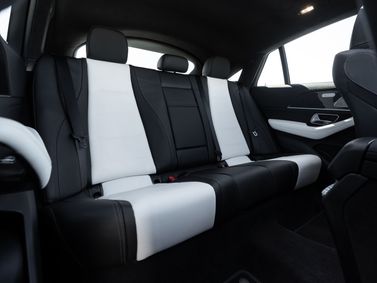 Mercedes-Benz GLE Coupe II (C167) Facelift 2, SUV 5 dr. — rear seats