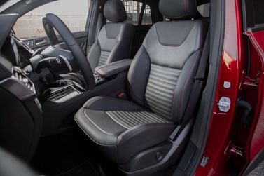 Mercedes-Benz GLE Coupe I (C292), SUV 5 dr. — front seats
