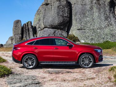 Mercedes-Benz GLE Coupe II (C167), Внедорожник 5 дв. — вид справа