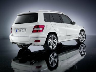 Mercedes-Benz GLK-Class I (X204)، دفع رباعي 5 أبواب — منظر خلفي أيمن