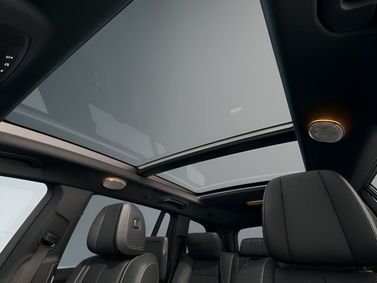 Mercedes-Benz GLS فيس ليفت II (X167) II (X167)، دفع رباعي 5 أبواب — منظر عام للمقصورة