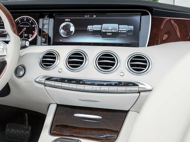 Mercedes-Benz S-Class السادس (W222، C217)، قابلة للتحويل — لوحة القيادة