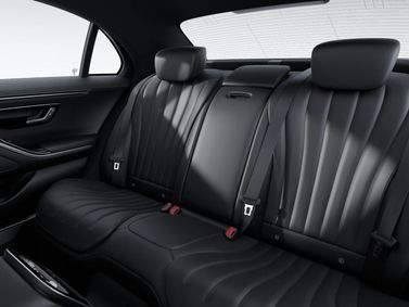 Mercedes-Benz S-Class VII (W223) تحديث التصميم، سيدان — المقاعد الخلفية