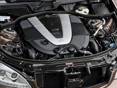 Mercedes-Benz S-Class عملية فيس ليفت V (W221)، سيدان Long — حجرة المحرك