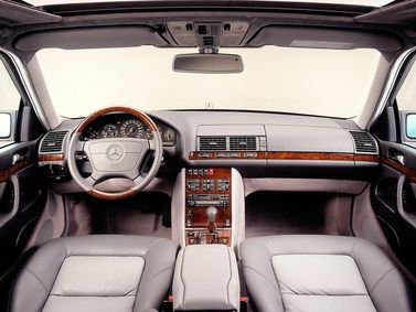 Mercedes-Benz S-Class III (W140)، سيدان — لوحة القيادة