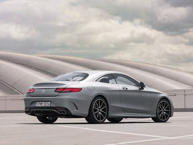 Mercedes-Benz S-Class فيس ليفت السادس (W222، C217)، كوبيه — منظر خلفي أيمن