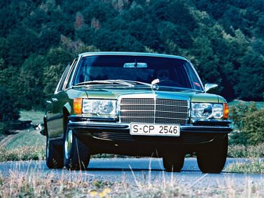 Mercedes-Benz S-Class ط (W116)، سيدان — منظر أمامي