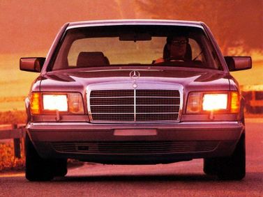 Mercedes-Benz S-Class عملية فيس ليفت II (W126) II (W126)، سيدان — منظر أمامي