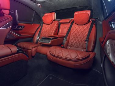 Mercedes-Benz S-Class سابعاً (W223)، سيدان — المقاعد الخلفية