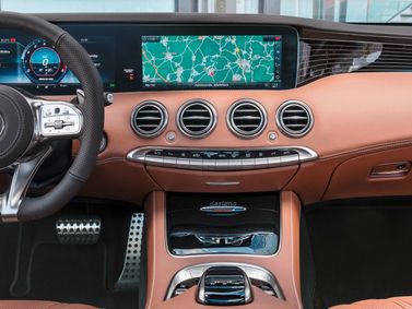Mercedes-Benz S-Class AMG عملية فيس ليفت III (W222، C217)، كوبيه — لوحة القيادة