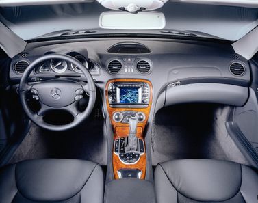 Mercedes-Benz SL-Class V (R230), Родстер — передняя панель