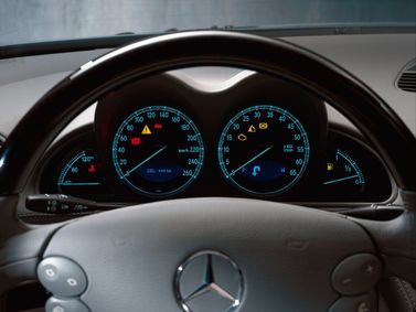 Mercedes-Benz SL-Class V (R230), Родстер — панель приборов