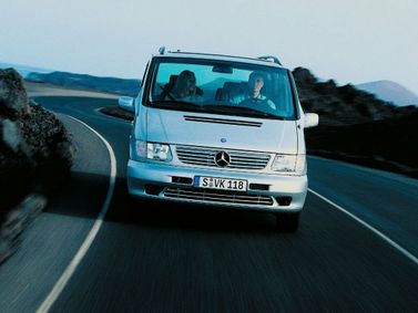 Mercedes-Benz V-Class ط (W638)، ميني فان — منظر أمامي