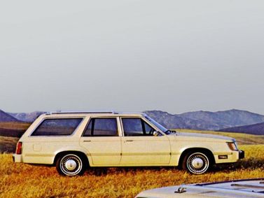 Mercury Marquis V، واجون 5 أبواب — منظر من الجانب الأيسر