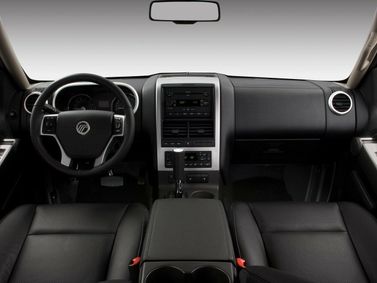 Mercury Mountaineer ثالثاً، دفع رباعي 5 أبواب — لوحة القيادة
