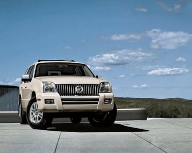 Mercury Mountaineer ثالثاً، دفع رباعي 5 أبواب — منظر أمامي أيسر