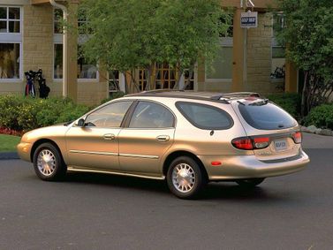 Mercury Sable ثالثاً، واجون 5 أبواب — منظر خلفي أيمن