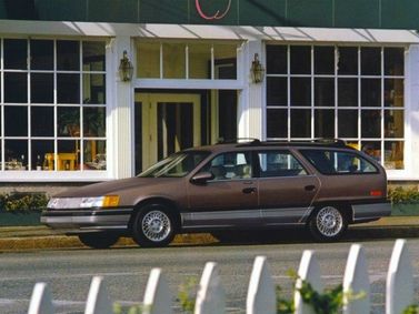 Mercury Sable I، واجون 5 أبواب — منظر أمامي أيسر