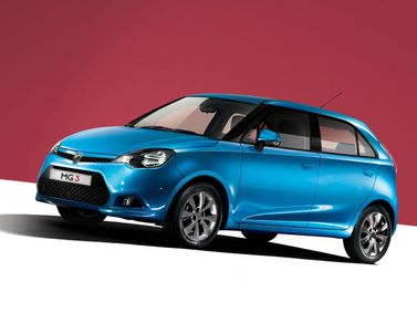 MG 3 II, Хэтчбек 5 дв. — вид спереди в три четверти