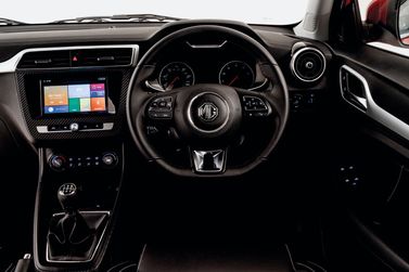 MG ZS II, Внедорожник 5 дв. — место водителя