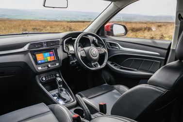 MG ZS II, Внедорожник 5 дв. — место водителя