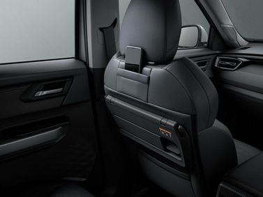 Mitsubishi Destinator, Внедорожник 5 дв. — задние сиденья