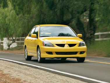 Mitsubishi Lancer Ralliart IX, Седан — вид спереди слева