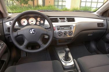Mitsubishi Lancer Ralliart IX Рестайлинг, Седан — передняя панель