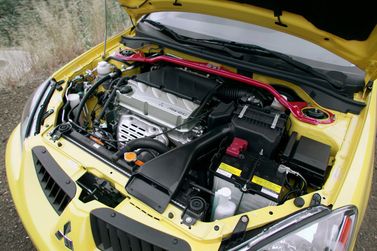 Mitsubishi Lancer Ralliart IX, Седан — моторный отсек