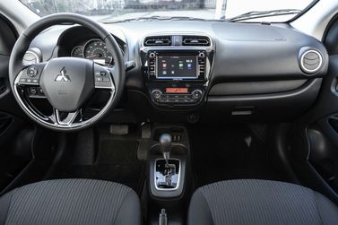 Mitsubishi Mirage VI Рестайлинг, Седан — передняя панель