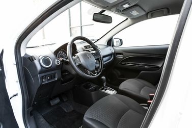 Mitsubishi Mirage VI Рестайлинг, Седан — место водителя