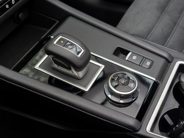 Mitsubishi Outlander IV, Внедорожник 5 дв. — селектор коробки передач