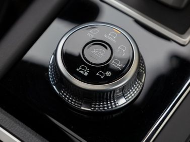 Mitsubishi Outlander IV, Внедорожник 5 дв. — селектор коробки передач