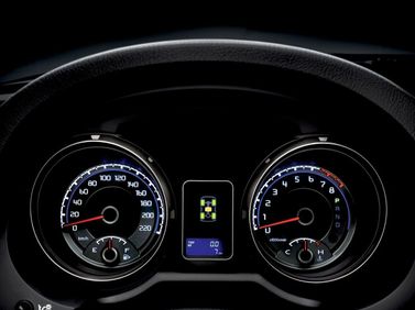Mitsubishi Pajero رابعاً، دفع رباعي 5 أبواب — لوحة العدادات
